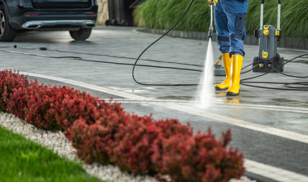 Best Garage Pressure Washing  in Ferdand, IN